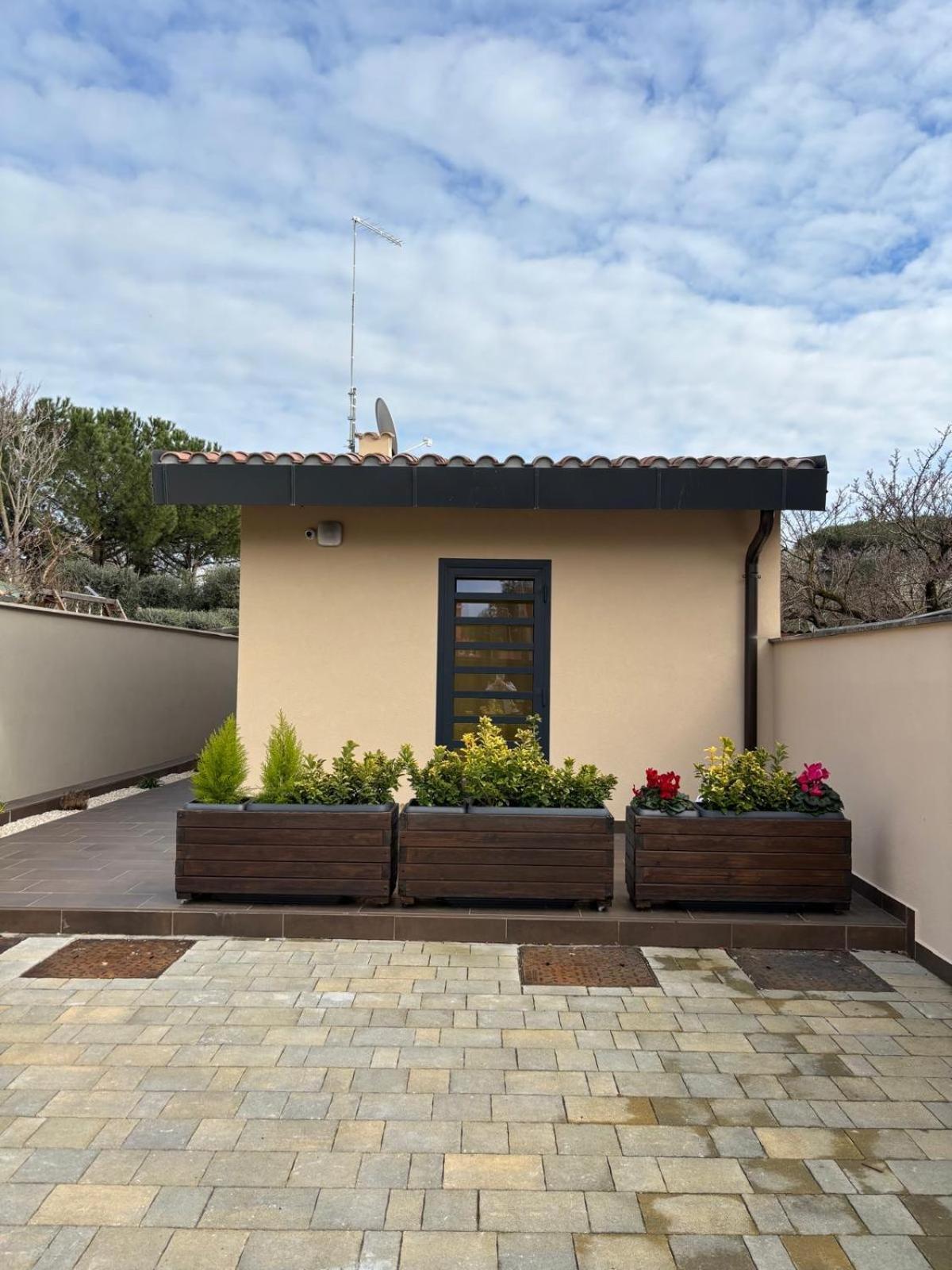 Villino Ancillotto With Garden And Parking Motorcycle Space - Rome — Photos 1